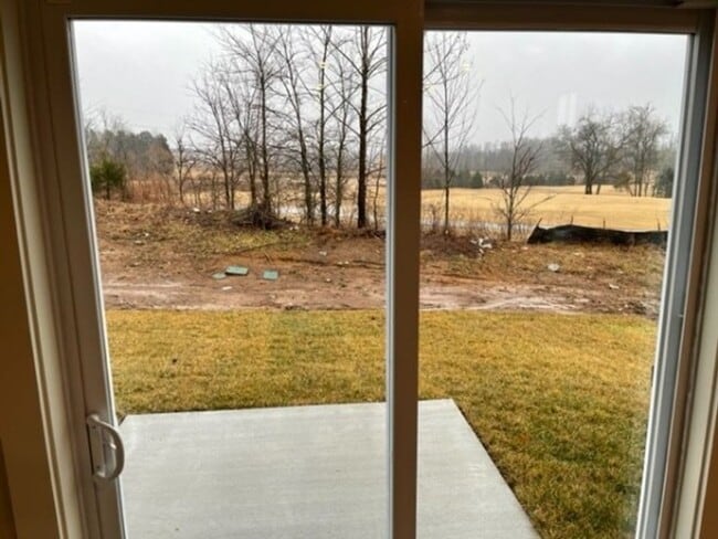 Building Photo - Stunning home in Spring Hill