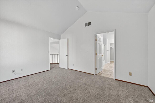 Building Photo - 206 Bridgewater Cir