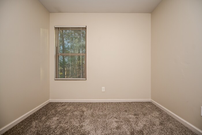Building Photo - 2415 Marlin Dr