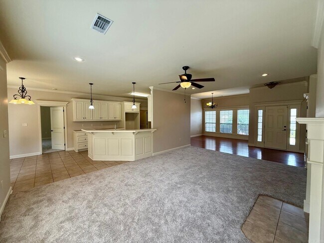 Building Photo - 1812 Abbey Ln