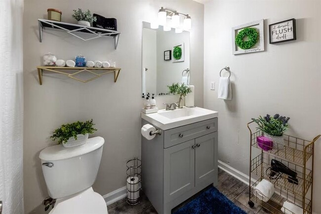 Building Photo - 2304 Smith Branch Blvd