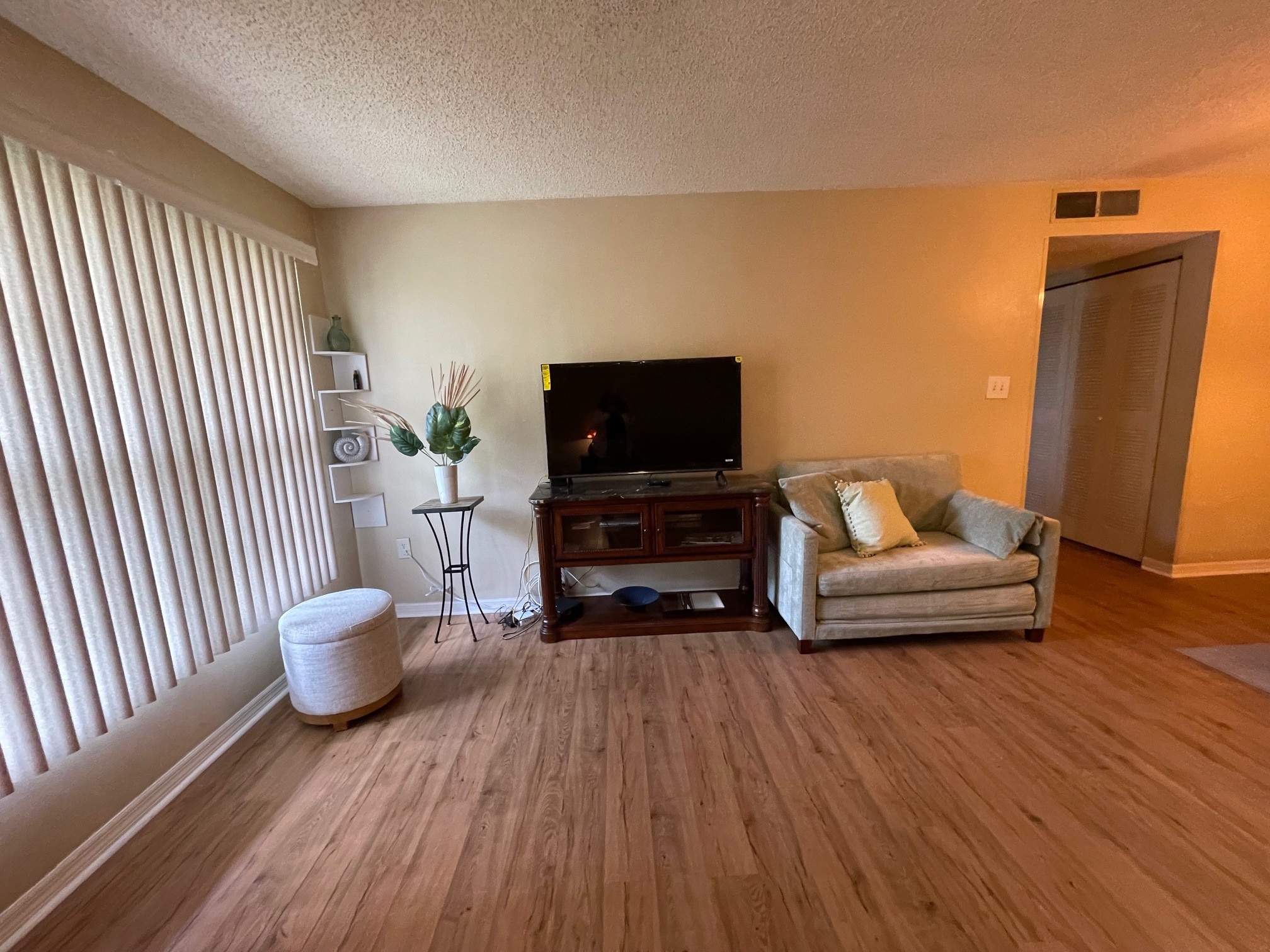 Building Photo - 2690 Coral Landings Blvd