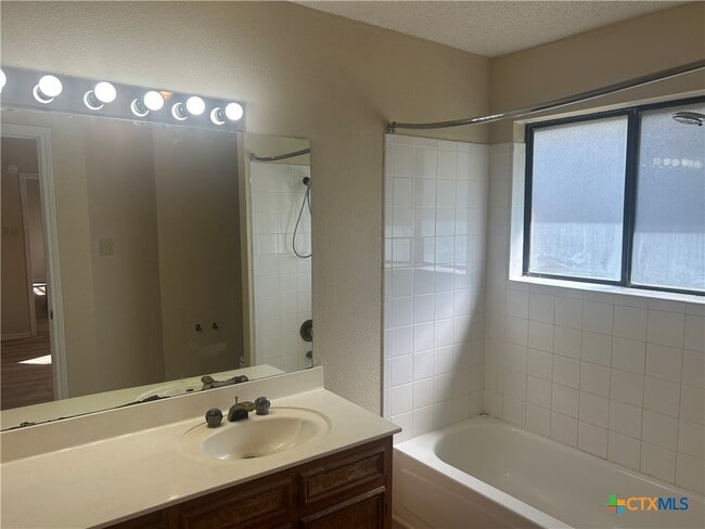 Building Photo - 4809 Bramblewood Dr