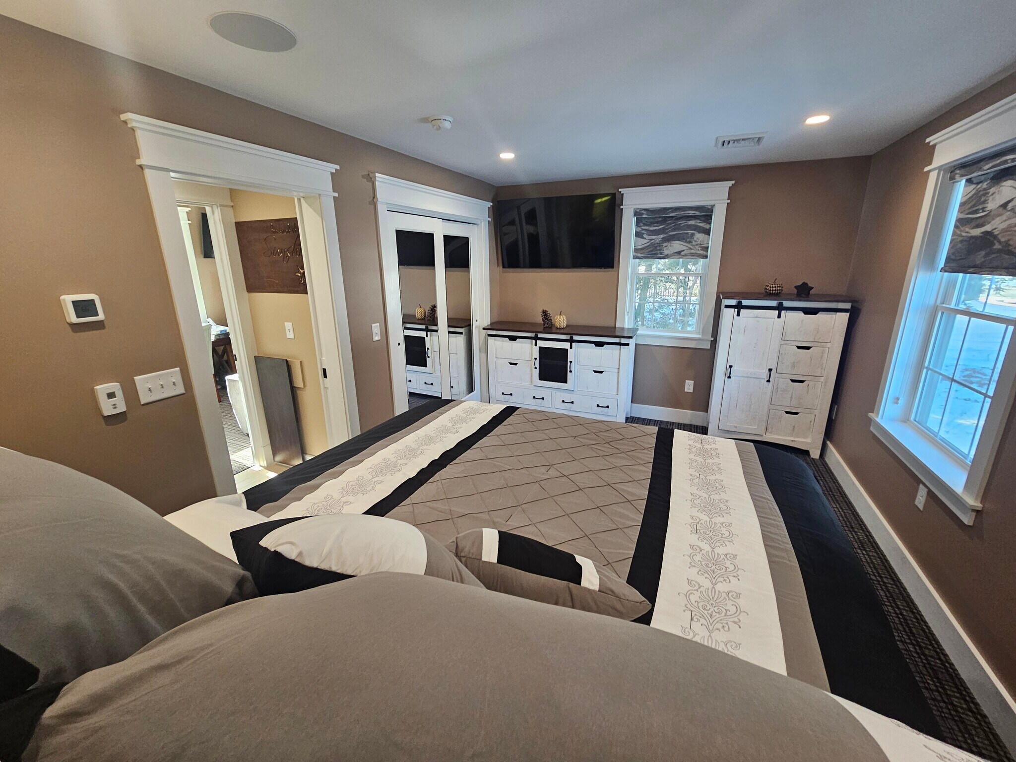 Building Photo - 435 High St