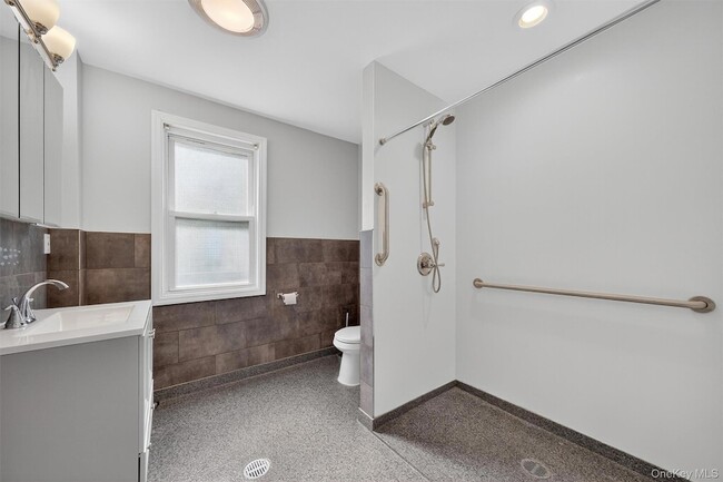 Building Photo - 34 Market St