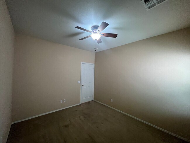 Building Photo - Spacious 3-Bedroom Home in Sought-After Jo...