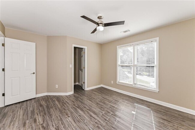 Building Photo - 1133 Hopedale Ln