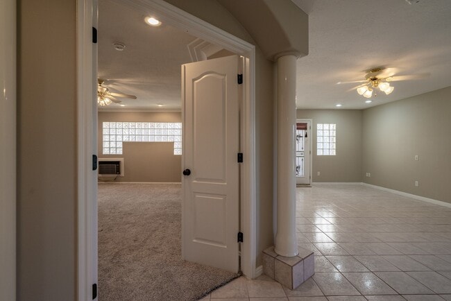Building Photo - Spacious 6 Bedroom Home with a Balcony!