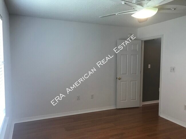Building Photo - 9971 Parker Lake Cir