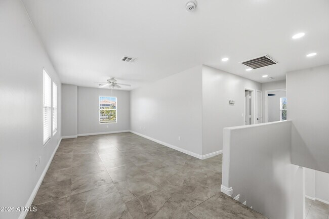 Building Photo - 1330 S 121st Dr