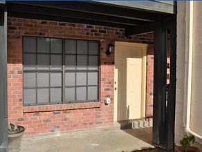 Building Photo - 126 N Meyers Dr