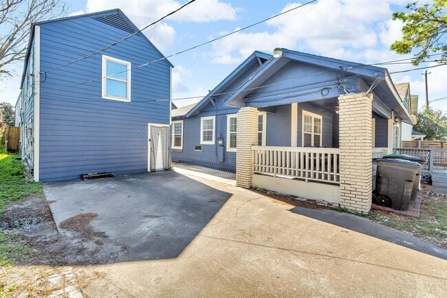 Building Photo - 4206 Walker St