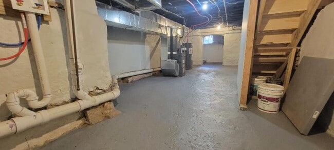 Building Photo - 6306 Theodore St