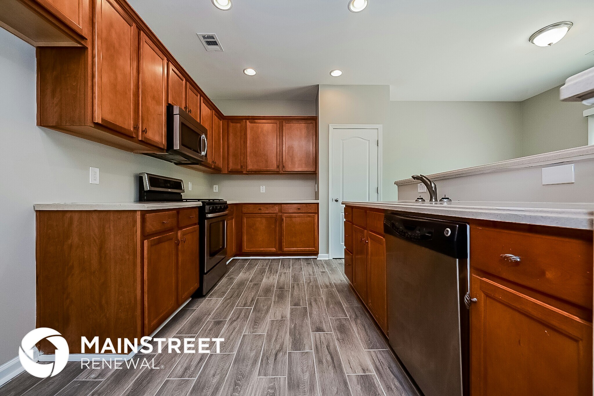Building Photo - 6214 Baltusrol Terrace