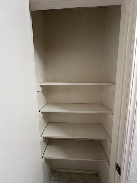 Building Photo - 401 12th Ave SE