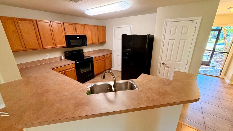 Kitchen - 15141 Piping Plover Ct