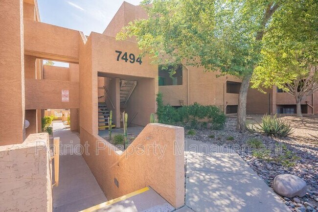 Building Photo - 7494 E Earll Dr