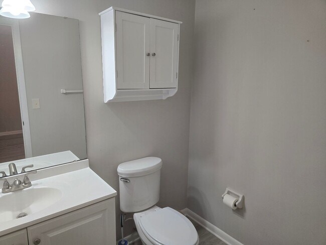 Building Photo - 6853 Grove Rd