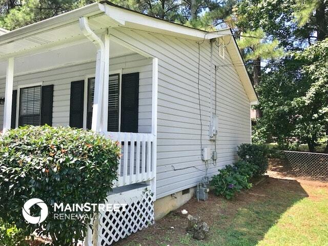 Building Photo - 284 Independence Dr