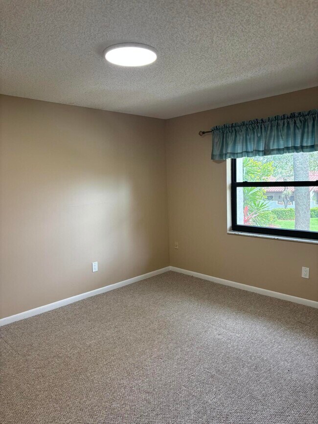 Building Photo - 21500 Cypress Hammock Dr