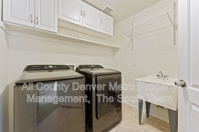 Building Photo - 7680 Elk Ct