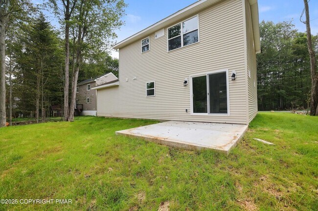 Building Photo - 8475 Bumble Bee Way