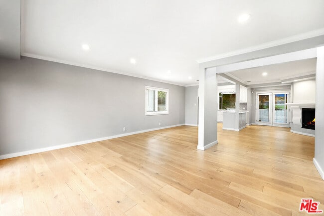 Building Photo - 11423 Sunshine Terrace