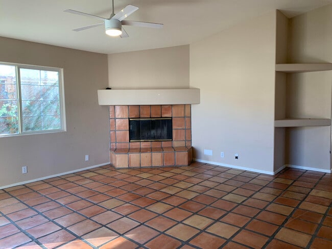 Building Photo - 53385 Avenida Rubio