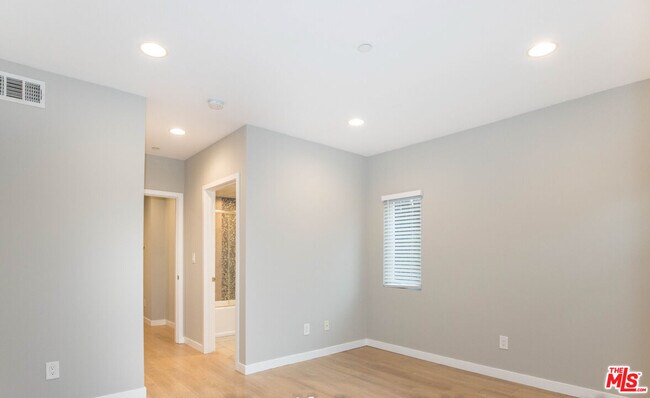 Building Photo - 6546 La Mirada Ave