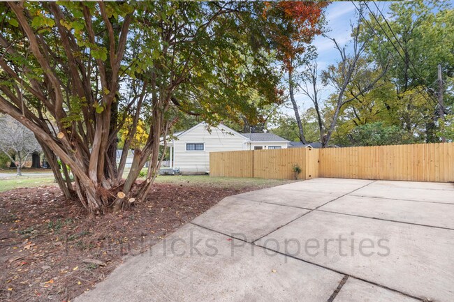 Building Photo - 1744 Weiner Rd