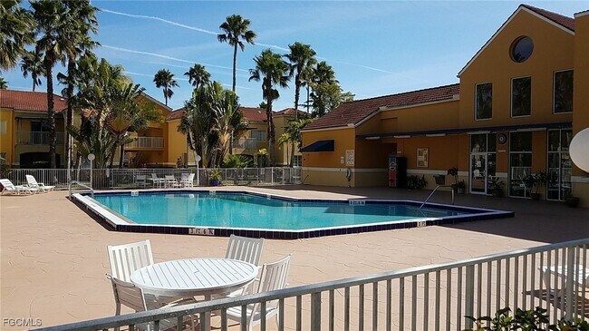 Building Photo - 3419 Winkler Ave