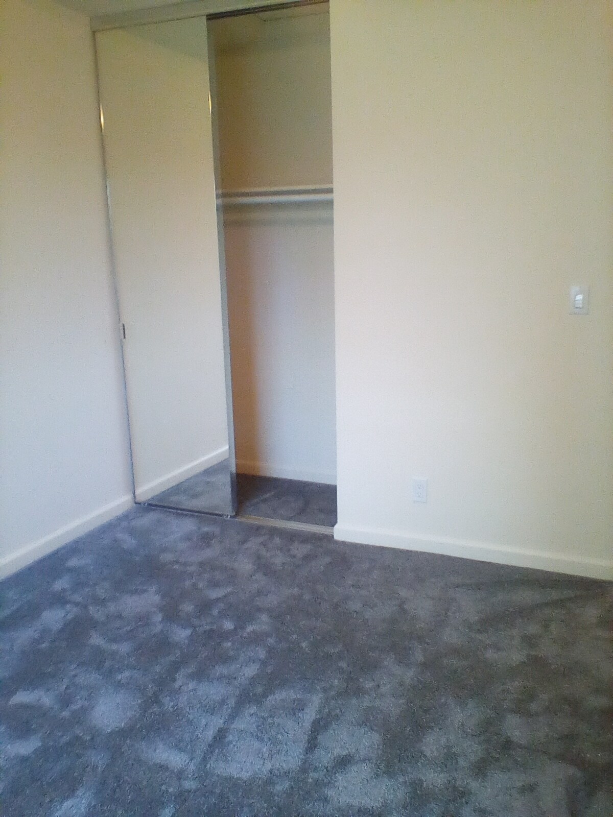 Building Photo - 400 Corcoran Ave