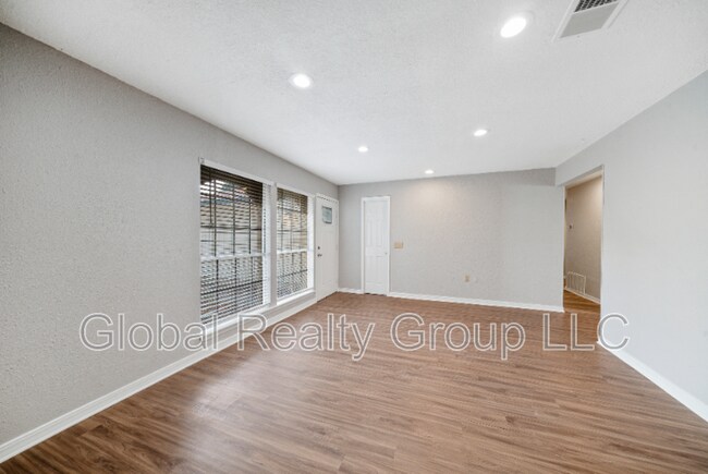 Building Photo - 8227 Bowens Crossing