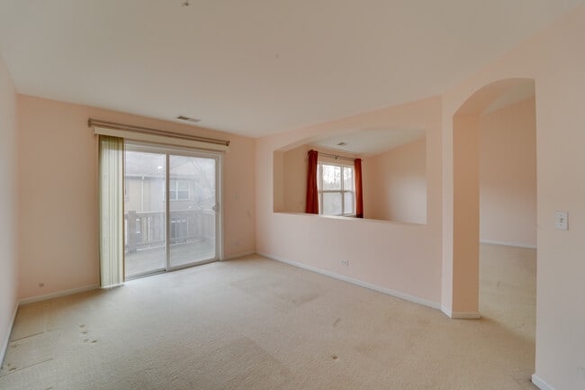 Building Photo - 1838 Crenshaw Cir