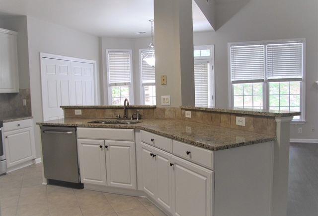 Building Photo - 96 Towne Park Dr