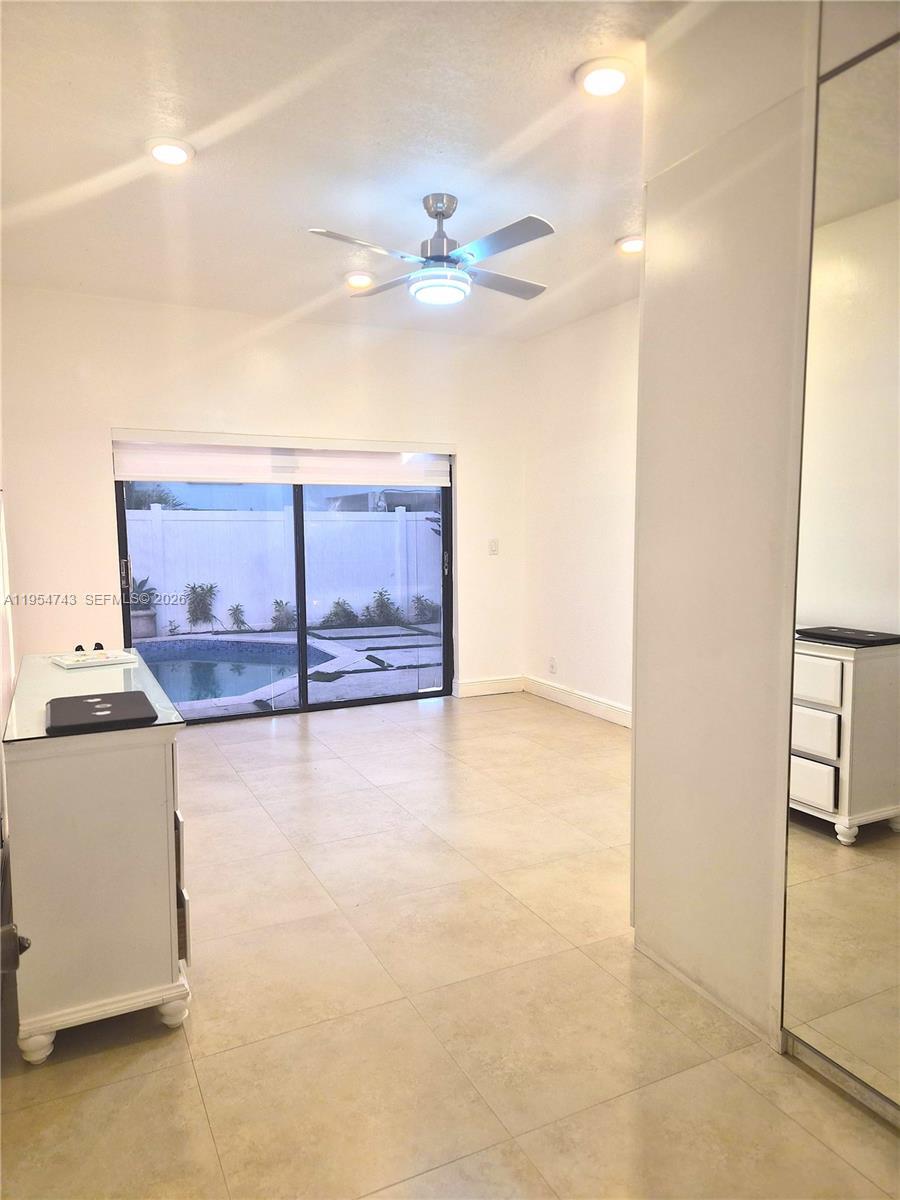 Building Photo - 8122 NW 187th Ter