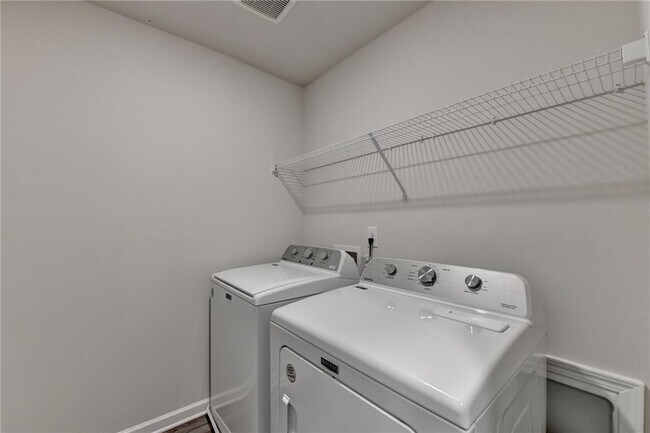 Building Photo - 2214 Whitworth St