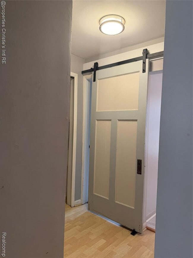 Building Photo - 120 Seward Ave