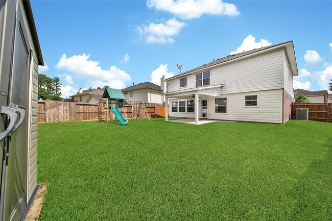 Building Photo - 32126 Willow Creek Park