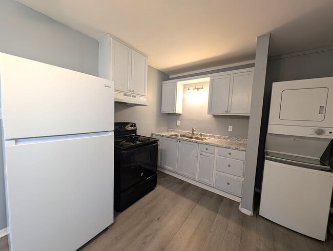 Building Photo - Pristine Ranch Style Home Located in the Derita Woods Community!