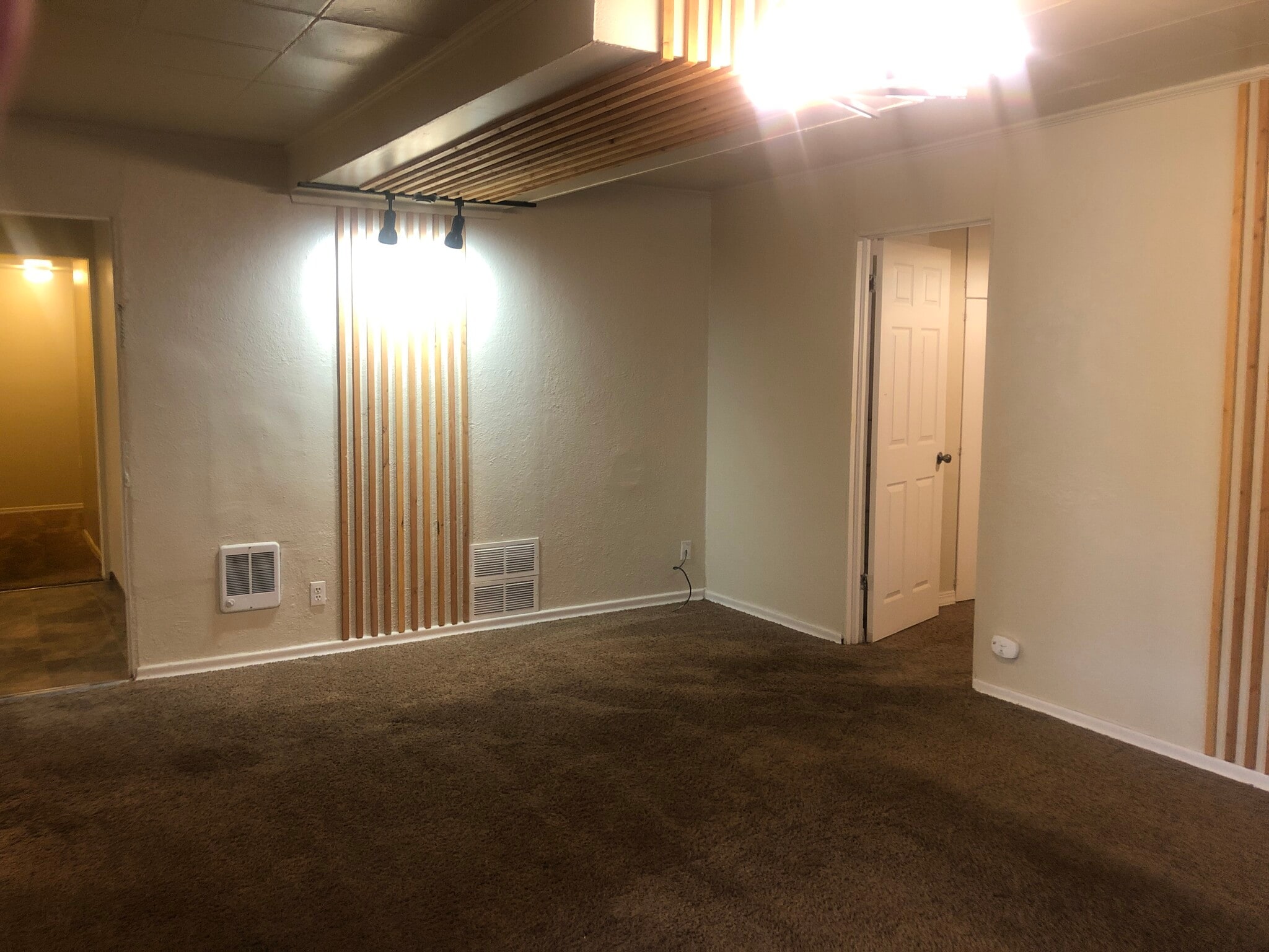 Building Photo - 1068 NE B St