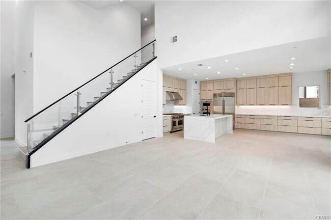 Building Photo - 128 Creation