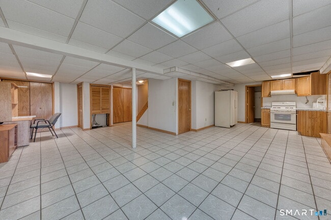 Building Photo - 57 4 Rod Rd