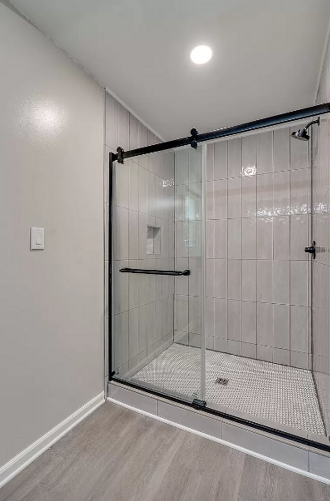 Building Photo - 3 bedroom home in Charlotte Park