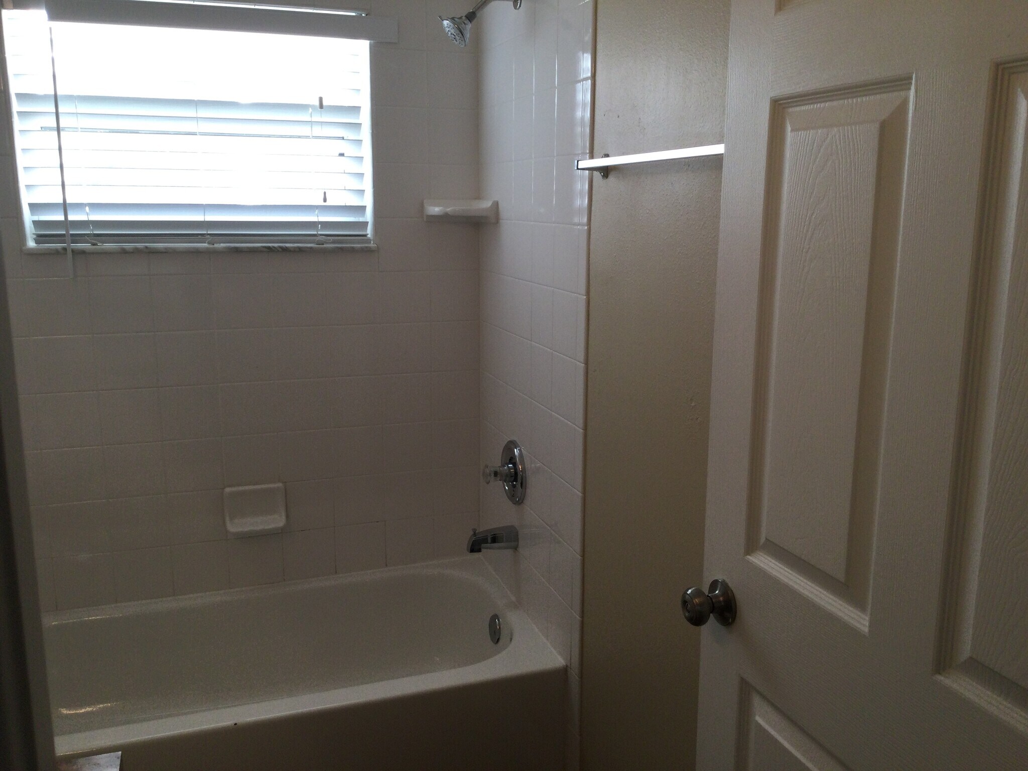 Building Photo - 828 Rocky Mountain Ct