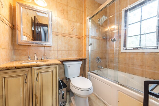 Building Photo - 53 Edward Ave