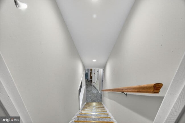 Building Photo - 14917 Brownstone Dr