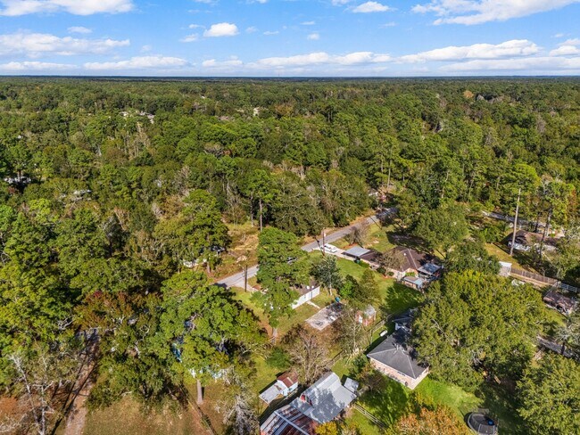 Building Photo - 340 Magnolia Dr