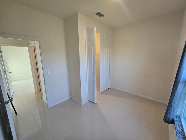 Building Photo - Great location, close to ST RD 82-Three be...