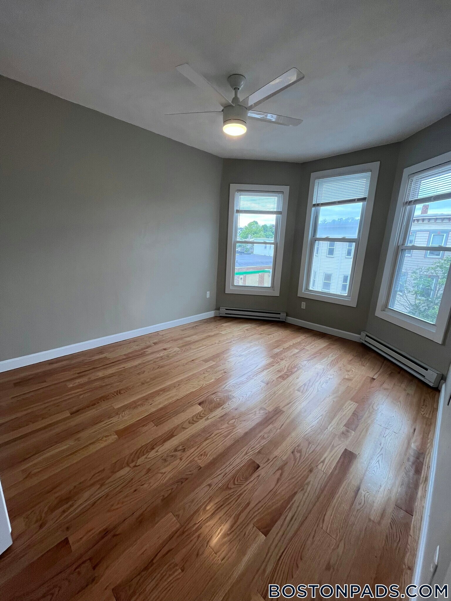 Building Photo - 1084 Dorchester Ave